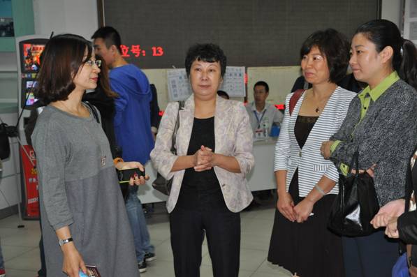 德赢官网成功举办2013年秋季毕业生大型专场招聘会